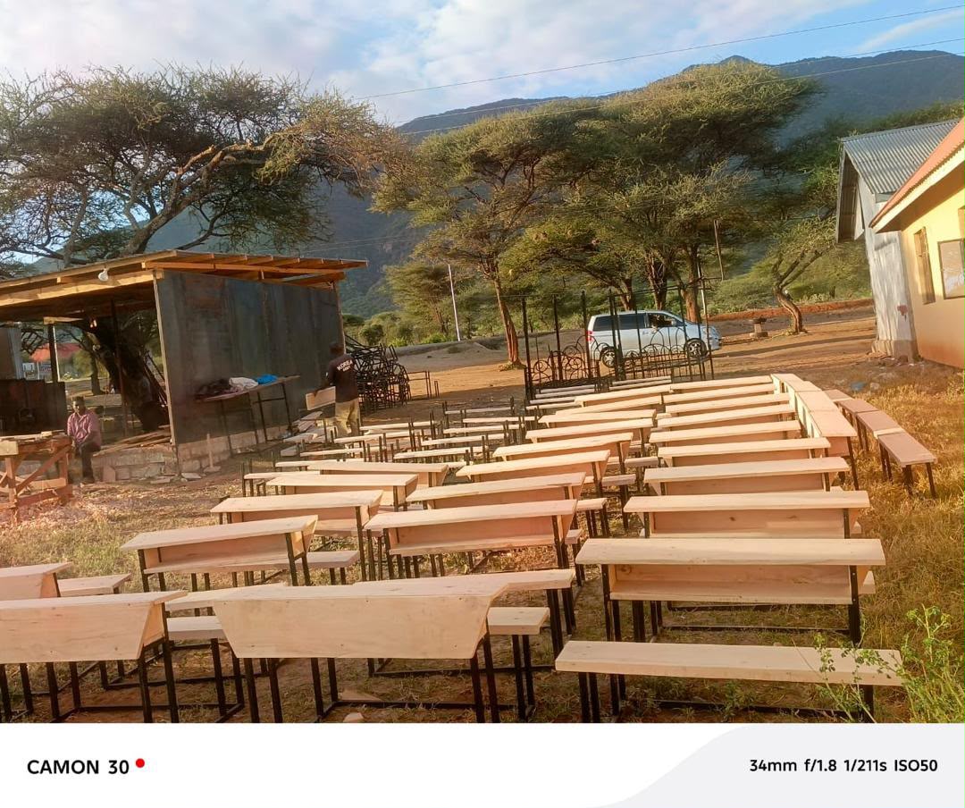 New-School-Desks-in-Tanzania.jpg